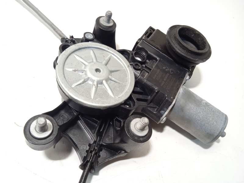 Recambio de elevalunas delantero derecho para toyota rav4 referencia OEM IAM 8571042140  0620205501