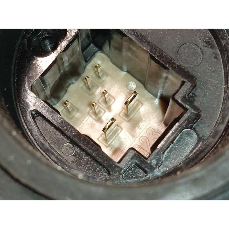 Recambio de elevalunas delantero derecho para toyota rav4 referencia OEM IAM 8571042140  0620205501