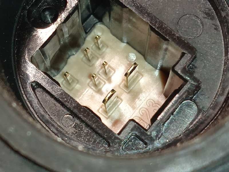 Recambio de elevalunas delantero derecho para toyota rav4 referencia OEM IAM 8571042140  0620205501