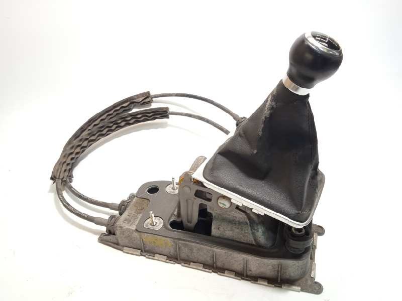Recambio de palanca cambio para volkswagen passat variant (365) advance 4motion bluemotion referencia OEM IAM 3C0711049AG  1K071