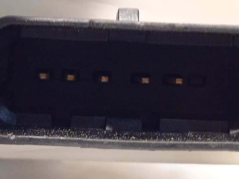 Recambio de cerradura puerta delantera derecha para peugeot 208 business line referencia OEM IAM 9812500780  