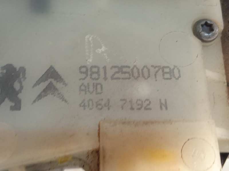 Recambio de cerradura puerta delantera derecha para peugeot 208 business line referencia OEM IAM 9812500780  