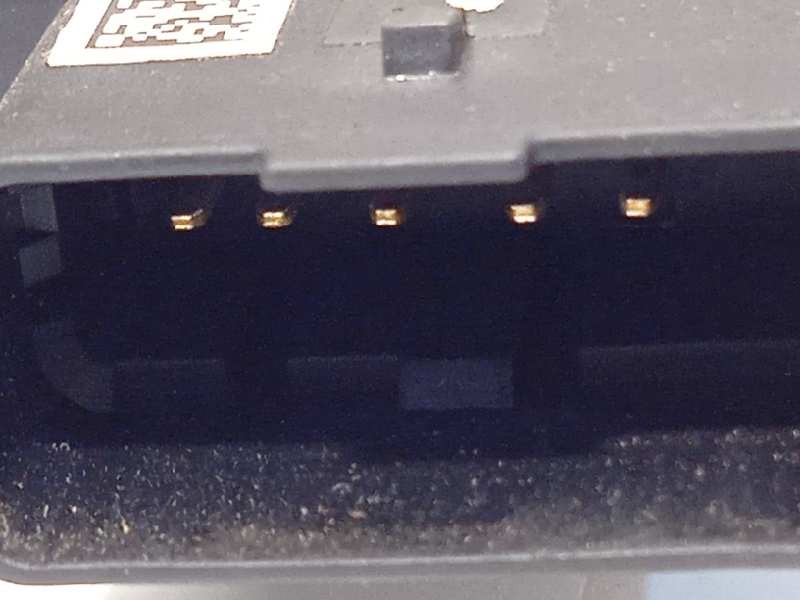 Recambio de cerradura puerta trasera derecha para peugeot 208 business line referencia OEM IAM 9812501180  