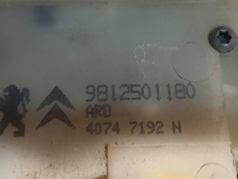 Recambio de cerradura puerta trasera derecha para peugeot 208 business line referencia OEM IAM 9812501180  