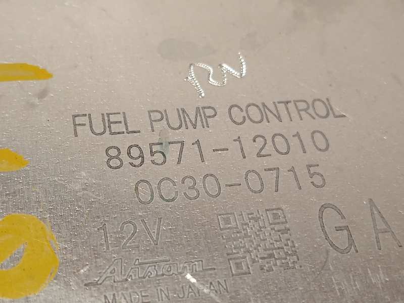 Recambio de centralita bomba combustible para toyota rav4 referencia OEM IAM 8957112010  