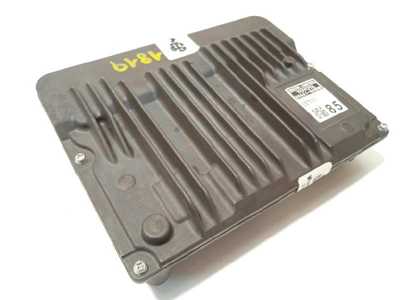 Recambio de centralita motor uce para toyota rav4 referencia OEM IAM 896614A850  2763001852