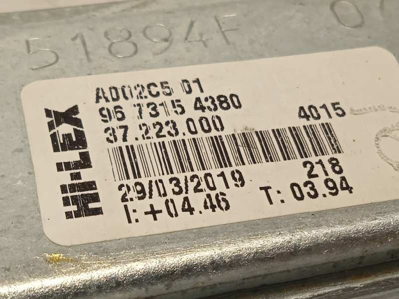 Recambio de elevalunas delantero derecho para peugeot 208 business line referencia OEM IAM 9673154380 0130822702 9674254380