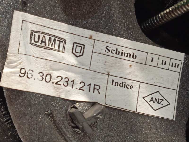 Recambio de retrovisor izquierdo para dacia sandero básico referencia OEM IAM 963023121R  