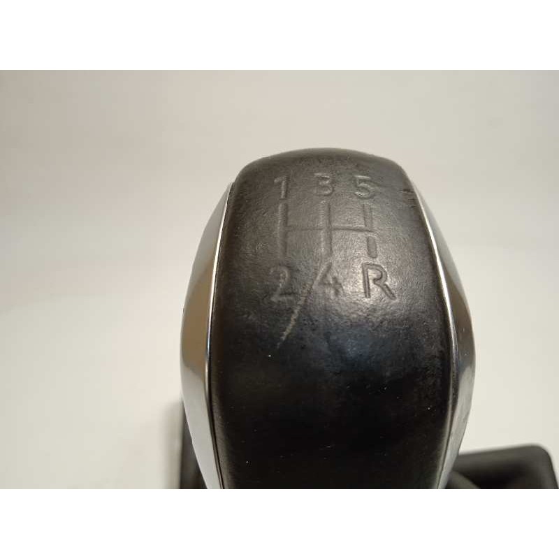 Recambio de palanca cambio para peugeot 208 business line referencia OEM IAM 9808161780  