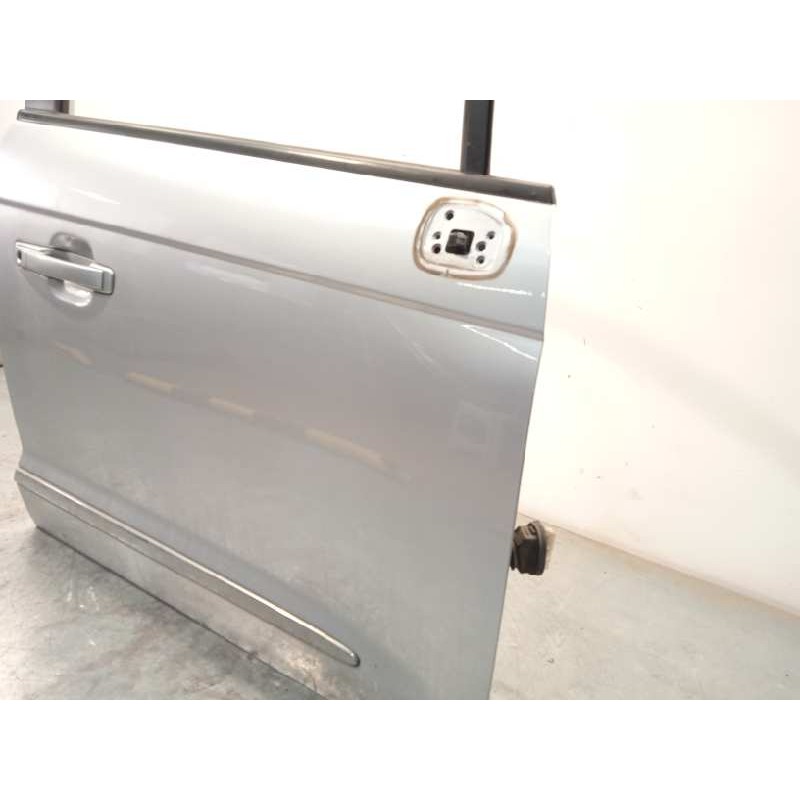 Recambio de puerta delantera derecha para ssangyong rodius 2.7 turbodiesel cat referencia OEM IAM NOREF  