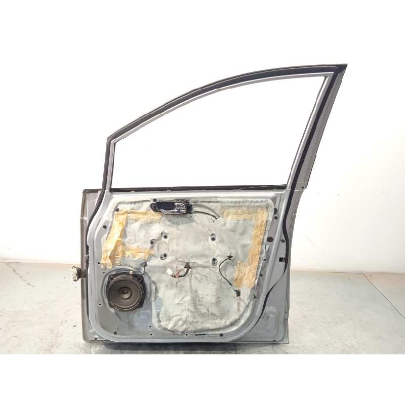 Recambio de puerta delantera derecha para ssangyong rodius 2.7 turbodiesel cat referencia OEM IAM NOREF  