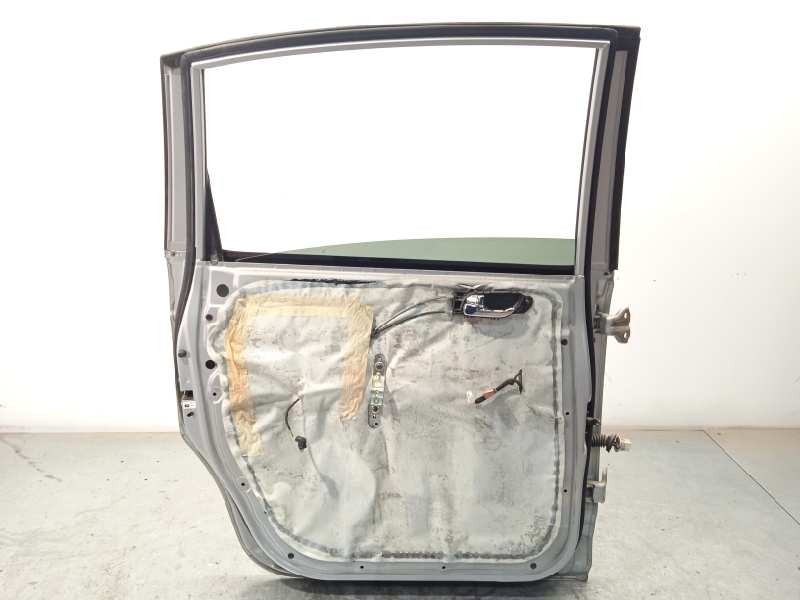 Recambio de puerta trasera izquierda para ssangyong rodius 2.7 turbodiesel cat referencia OEM IAM NOREF  