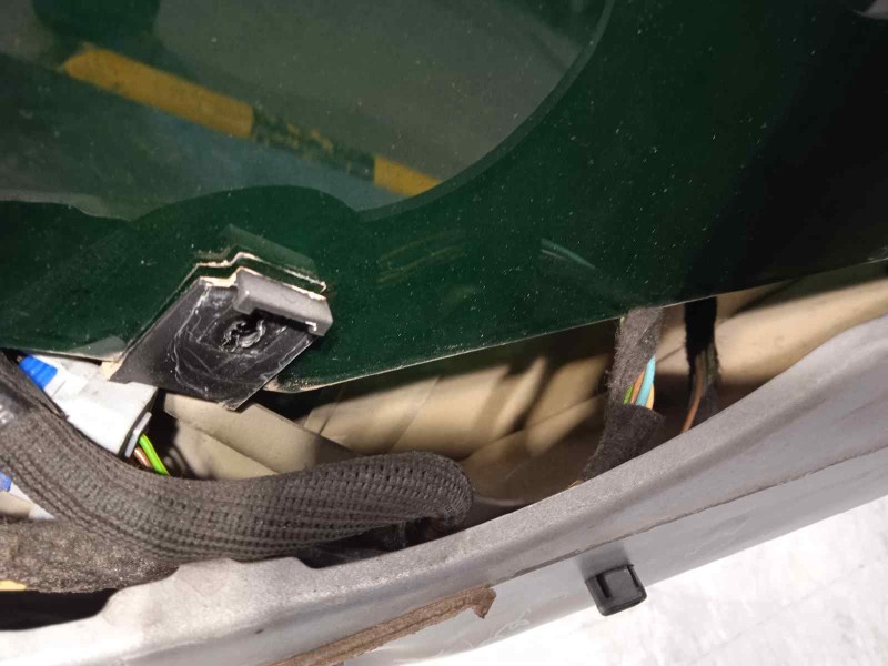 Recambio de puerta trasera derecha para peugeot 508 sw active referencia OEM IAM 9008Y0  