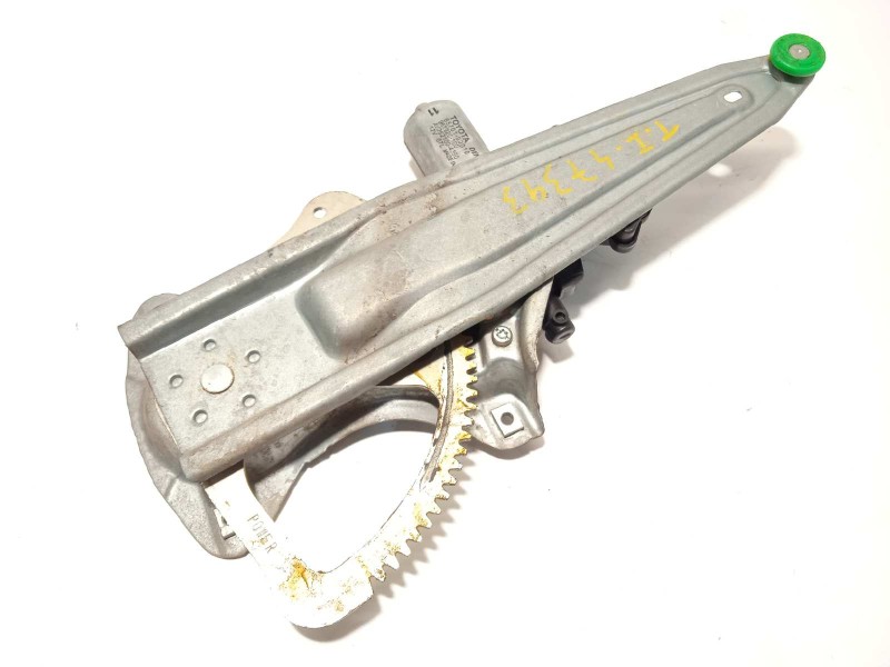 ELEVALUNAS TRASERO IZQUIERDO 8570102010 8572005060 AV2621004350