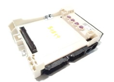 Recambio de caja reles / fusibles para toyota rav4 referencia OEM IAM 8273042890   2