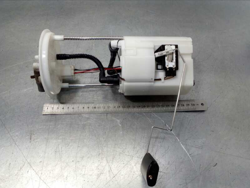 Recambio de bomba combustible para hyundai ix35 2.0 cat referencia OEM IAM 311102Y000  1000882260