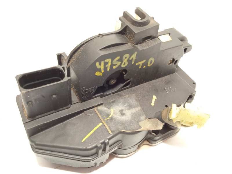 Recambio de cerradura puerta trasera derecha para opel insignia berlina sport referencia OEM IAM 13579566  