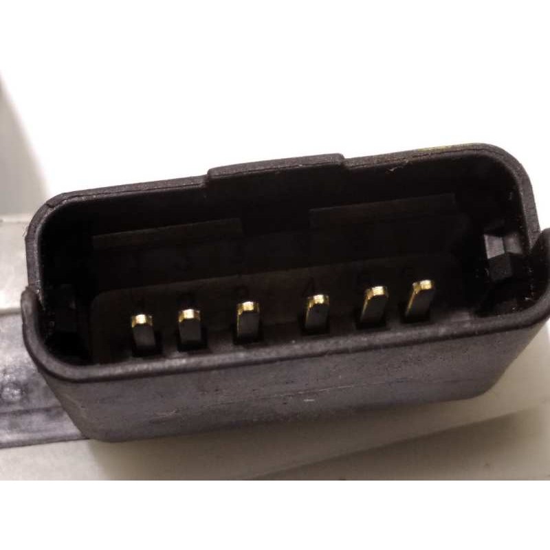 Recambio de cerradura puerta trasera derecha para peugeot 208 1.6 16v hdi fap referencia OEM IAM 9812501180  