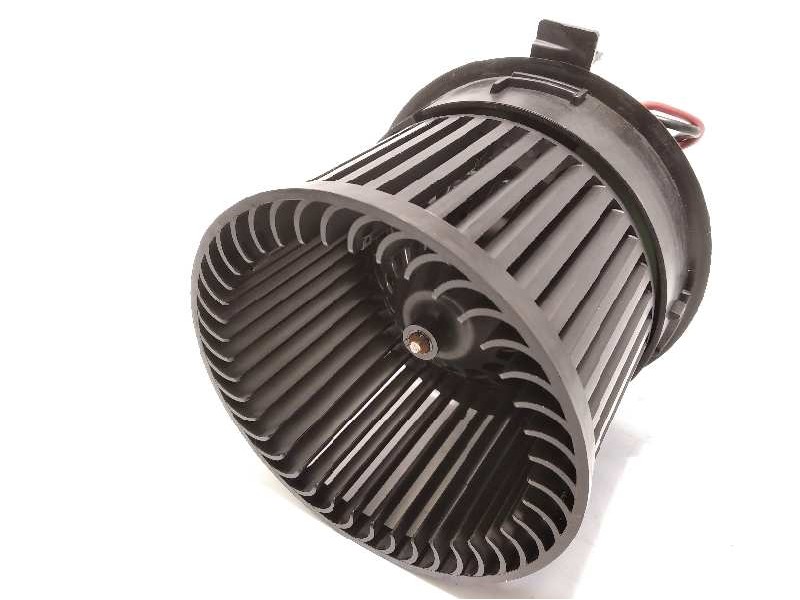 Recambio de motor calefaccion para peugeot 208 1.6 16v hdi fap referencia OEM IAM T1013140A  1608182080