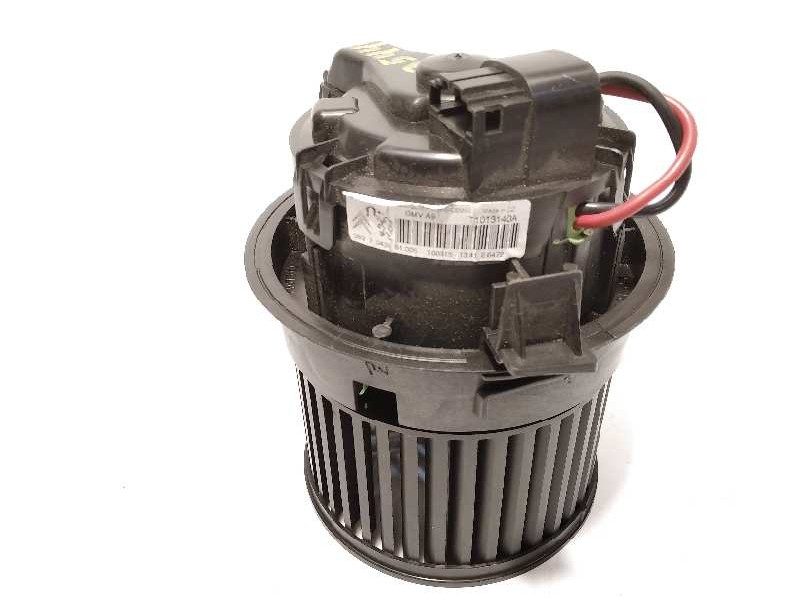 Recambio de motor calefaccion para peugeot 208 1.6 16v hdi fap referencia OEM IAM T1013140A  1608182080