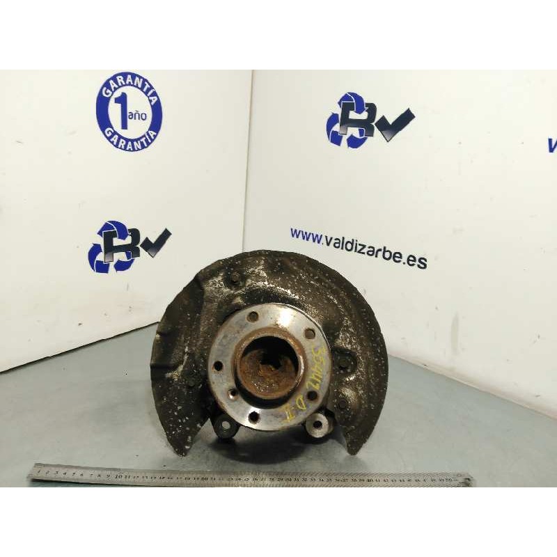 Recambio de mangueta delantera izquierda para bmw serie 3 touring (e91) 318d referencia OEM IAM 6764443  