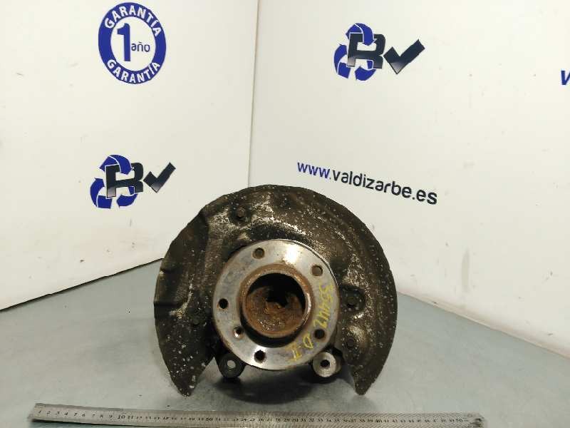 Recambio de mangueta delantera izquierda para bmw serie 3 touring (e91) 318d referencia OEM IAM 6764443  