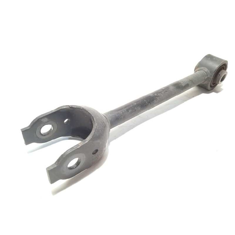 Recambio de brazo suspension inferior trasero derecho para toyota rav4 referencia OEM IAM 4871042040  