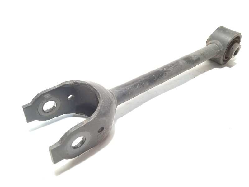 Recambio de brazo suspension inferior trasero derecho para toyota rav4 referencia OEM IAM 4871042040  