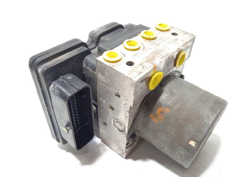 Recambio de abs para kia cee´d 1.4 cat referencia OEM IAM 58920A2210 6158945200 A258920500