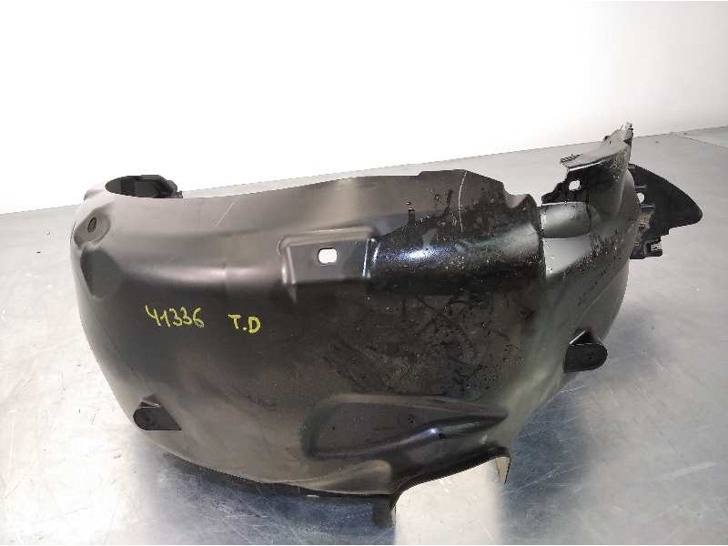 Recambio de paso de rueda trasero derecho para seat arona reference plus referencia OEM IAM 6F9810970F  