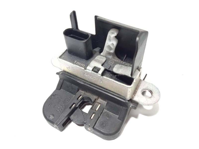 Recambio de cerradura maletero / porton para volkswagen golf vii lim. edition bluemotion referencia OEM IAM 5G6827505  5G6827505
