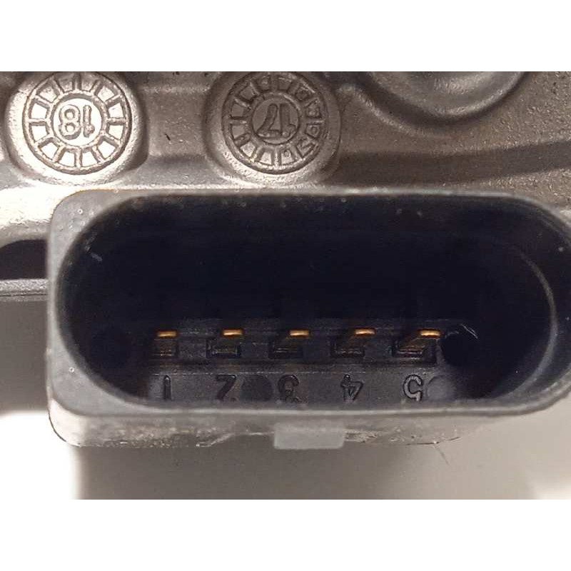 Recambio de valvula egr para audi q3 (8ug) attraction referencia OEM IAM 5Q0253691K  