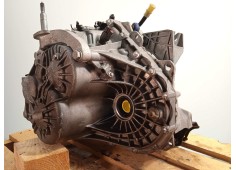 Recambio de caja cambios para renault captur zen referencia OEM IAM DC4019  320107944R 2