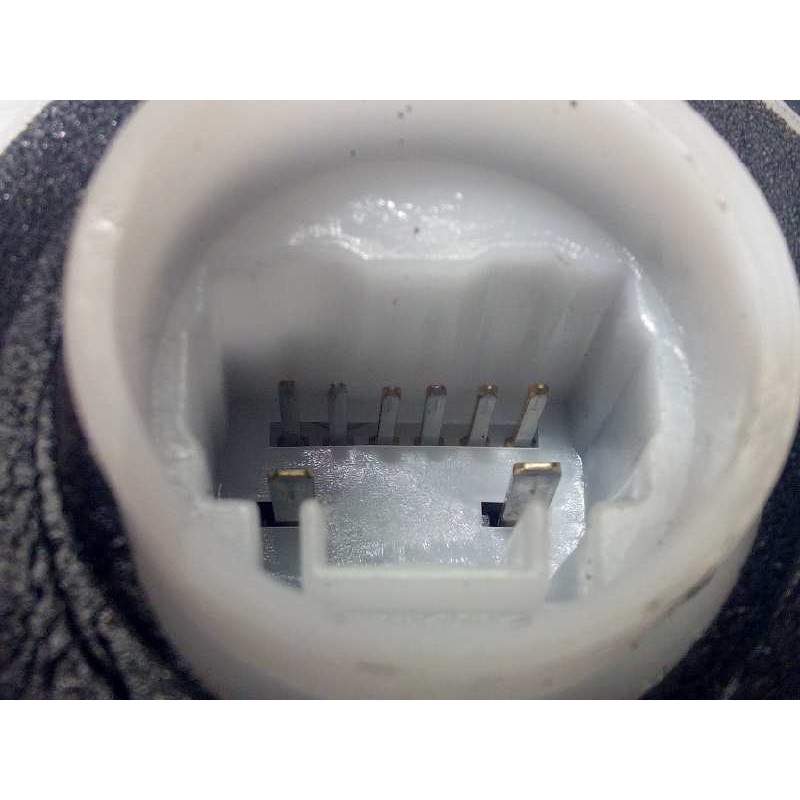 Recambio de cerradura puerta delantera izquierda para toyota yaris 1.3 16v cat referencia OEM IAM 690400D520  