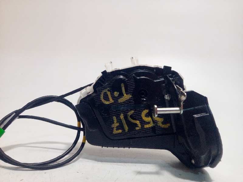 Recambio de cerradura puerta trasera derecha para toyota yaris 1.3 16v cat referencia OEM IAM 690500D310  