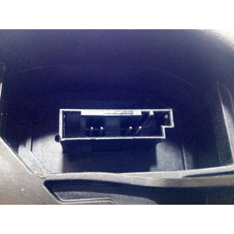 Recambio de cerradura puerta trasera izquierda para bmw x1 (e84) sdrive 16d referencia OEM IAM 7229459  51227229459