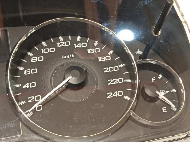 Recambio de cuadro instrumentos para subaru legacy kombi/outback b14 2.0 diesel cat referencia OEM IAM 85003AJ500  