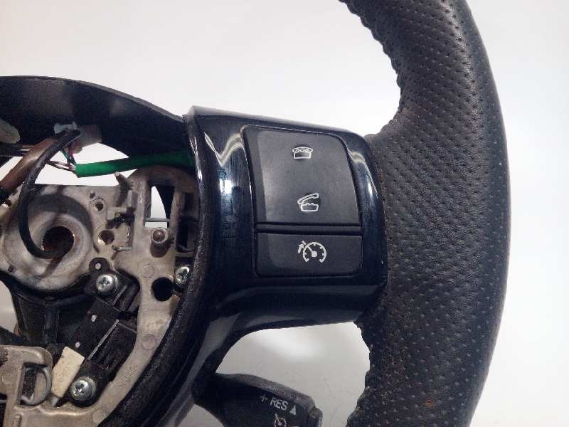 Recambio de volante para toyota yaris 1.3 16v cat referencia OEM IAM 451000D51027  451020D31027