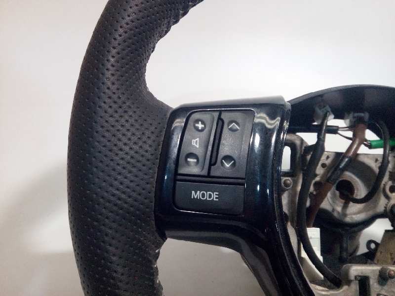 Recambio de volante para toyota yaris 1.3 16v cat referencia OEM IAM 451000D51027  451020D31027