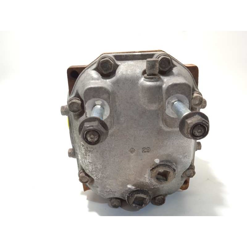 Recambio de diferencial trasero para subaru legacy kombi/outback b14 2.0 diesel cat referencia OEM IAM 27011AB181  