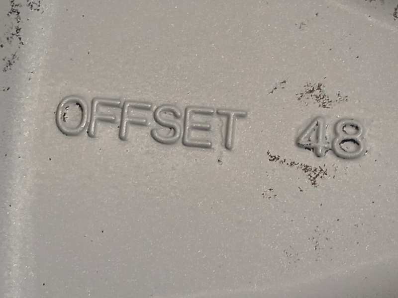 Recambio de llanta para subaru legacy kombi/outback b14 2.0 diesel cat referencia OEM IAM 28111AJ021  B99