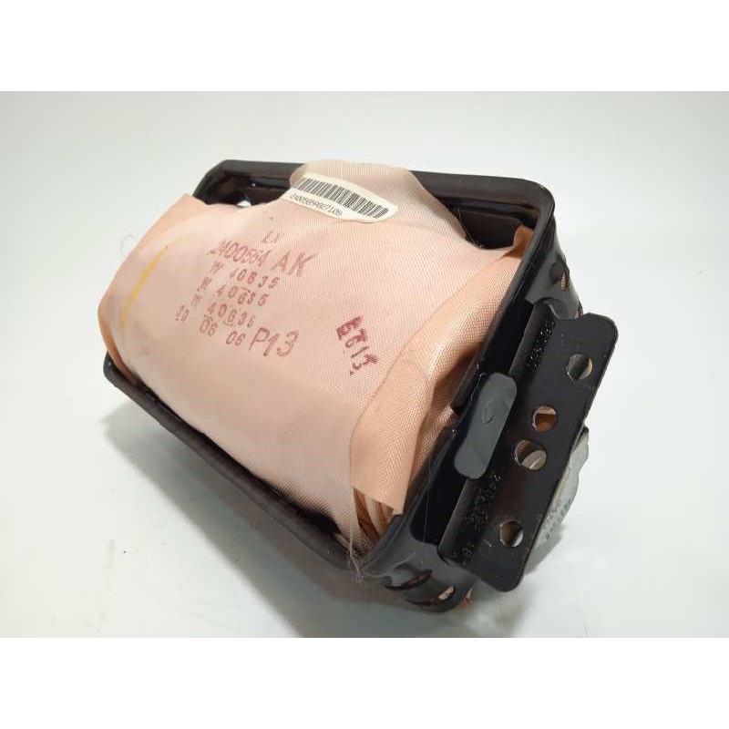 Recambio de airbag delantero derecho para chrysler 300 c 3.0 crd referencia OEM IAM P04649118AH  04649118AH