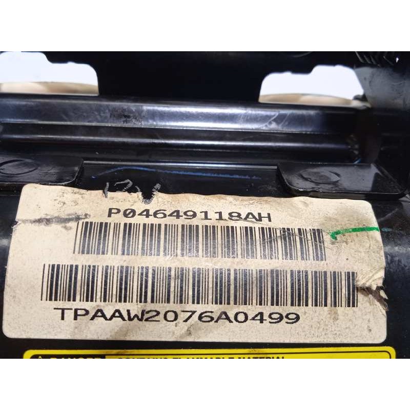 Recambio de airbag delantero derecho para chrysler 300 c 3.0 crd referencia OEM IAM P04649118AH  04649118AH