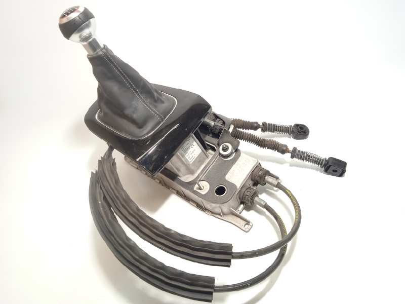 Recambio de palanca cambio para audi q3 (8ug) attraction referencia OEM IAM 5N0711049T  