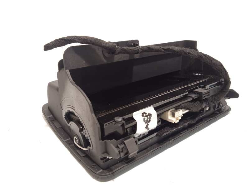 Recambio de pantalla multifuncion para audi q3 (8ug) attraction referencia OEM IAM 8U0919603A  8U0857273E6PS