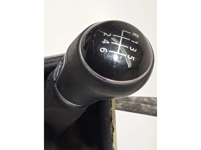 Recambio de palanca cambio para volkswagen golf vii lim. edition bluemotion referencia OEM IAM 5Q0711049AN  