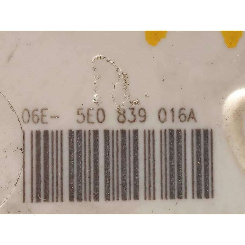 Recambio de cerradura puerta trasera derecha para skoda spaceback (5h) 1.6 tdi dpf referencia OEM IAM 5E0839016A  