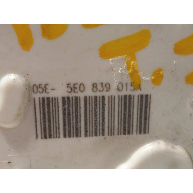 Recambio de cerradura puerta trasera izquierda para skoda spaceback (5h) 1.6 tdi dpf referencia OEM IAM 5E0839015A  