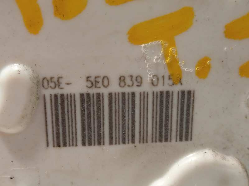 Recambio de cerradura puerta trasera izquierda para skoda spaceback (5h) 1.6 tdi dpf referencia OEM IAM 5E0839015A  