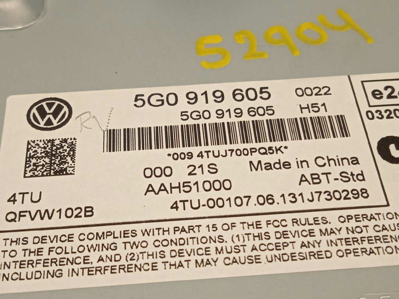 Recambio de pantalla multifuncion para volkswagen golf vii lim. edition bluemotion referencia OEM IAM 5G0919605  